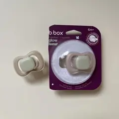 《新品&ほぼ未使用品》 b.box 光るおしゃぶり セット