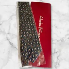 新品 Salvatore Ferragamo シルク ネクタイ ネイビー