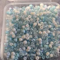 水色と白のビーズセット