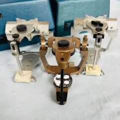 歯科技工　スペイシー咬合器アルコン型B咬合平面板付き　歯科用咬合器 スペイシー咬合器 アルコン型 − 製品情報｜OralStudio オーラル