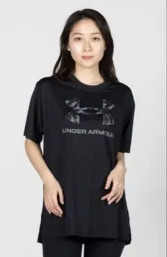新品未使用タグ付き　UAテック オーバーサイズ ショートスリーブ Tシャツ‼️