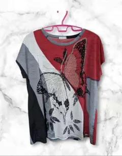 半袖カットソー le lis 大きめ 蝶プリント Tシャツ カラフル M〜L