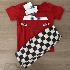 新品⭐︎カーズ　パジャマ　上下セット　90 ピクサー　男の子　乗り物　車