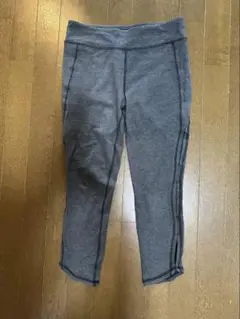 FOREVER 21 グレー ヨガパンツ Mサイズ