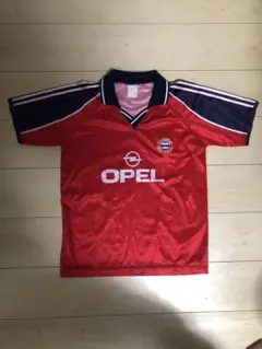 バイエルン　ミュンヘン　サッカー　スポーツ　ユニフォーム　ドイツ　ブンデスリーグ