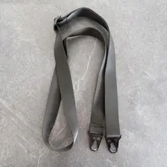 スマホショルダー　紐　ストラップ