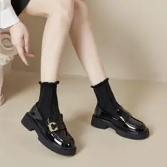 【未使用品】黒 エナメル ローファー