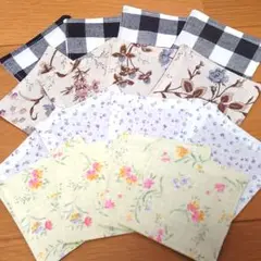 ハンドメイド　コースター　花柄　無地　4枚セット ✕ 4種　リバーシブル
