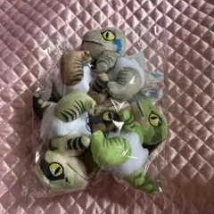 ジュラシック・ワールド　マスコット　ラプトル　たまごVer. ４種セット