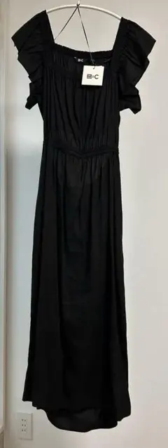 【タグ付き新品】ギャザーバックオープンワンピース　ユニクロC BLACK M