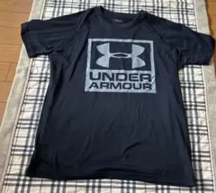 UNDER ARMOUR ブラック Tシャツ