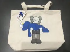 新品 ユニクロ×KAWSコラボトート カウズ UT UNIQLO