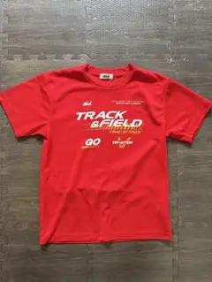 Nishi TRACK & FIELD 赤シャツ s
