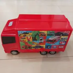 ミニカーを中に入れられるトミカトラック
