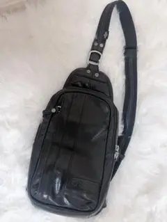 DOUBLES ボディバッグ 牛革 ショルダーバッグ
