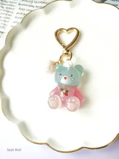 Sale★　いちごくまさん　チャーム