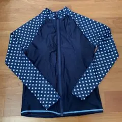 新品未使用　ラッシュガード　胸パット付　170