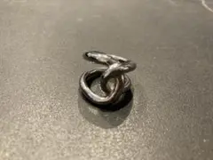 セネ　シルバー ツイストデザイン リング