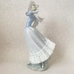 LLADRO リヤドロ　陶器/磁器人形 【春のそよ風】x きれいな花ばかり 少女 美品 LLADRO リヤドロ 4936「春のそよ風」「SPRING BREEZE