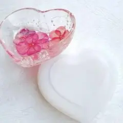 シリコンモールド　ハート　トレイ　器　お皿　レジン　モールド