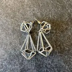 【美品】flake ダブルクリスタルラインシルバーピアス