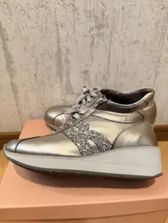 極美品 ヴィタノーヴァ スニーカー 23.5 スパンコール