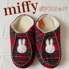 Item thumbnail for item 7886d7be-5d01-44b0-96d3-55b6b69422fc