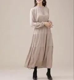 【極美品】ナノユニバース　ロング　ワンピース M サテン　ピンクベージュ