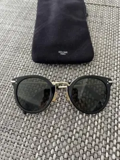 Item thumbnail for item 6afe7292-8cb3-41e5-a853-72f51805174f