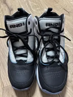 AND1 バスケットシューズ　ユース