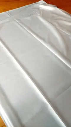 ホワイトサテン生地　約5m50㎝