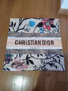 DIOR クッションカバー　フラワー 新品