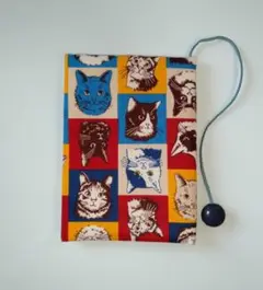 文庫本布のブックカバー　猫カラフル