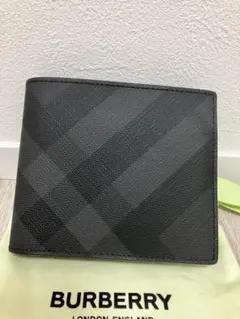 新品未使用BURBERRYバーバリー ブラック 二つ折り財布