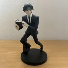 アニメキャラクター フィギュア 本を持つ