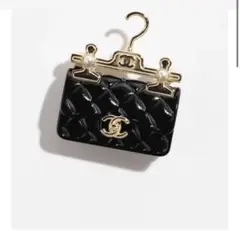 CHANEL シャネルショルダーバッグマトラッセバッグブローチブラッククルーズ