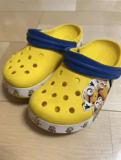 クロックス ミニオン イエローサンダル　17.5センチ