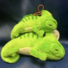 カメレオン　くるるんしっぽのレオンちゃん　ぬいぐるみ　マスコット　新品　親子
