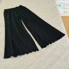 しまむら♠︎ワイドイージーパンツ♠︎フレア【M】黒　ウェーブ生地　ストレッチゆったり
