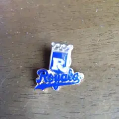 MLB カンザスシティ・ロイヤルズRoyals ロゴピンバッジ