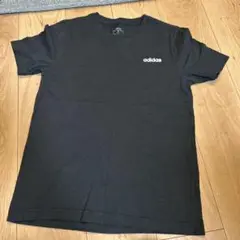 160サイズ　adidasTシャツ