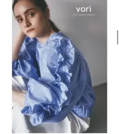 yori フリルスリーブラウス