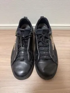 FENDI ブラック レザー スニーカー