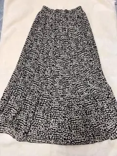 SPRAY PREMIUM白黒レオパード柄ロングスカート M