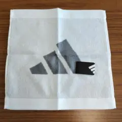 adidas ロゴ入り ハンカチ