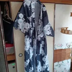 ネイビーと白の花柄 浴衣