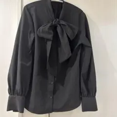 GU リボン付き黒長袖シャツ S
