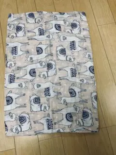 アルパカ柄 ピンク ブランケット
