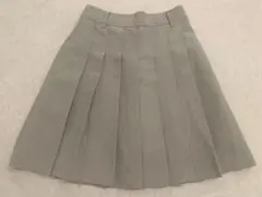 プリーツスカート