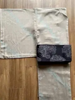 【美品】洗える着物　夏物　絽　小紋 カフェオレ色　とんぼと笹柄
